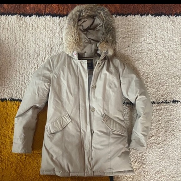 Women's Woolrich Down Arctic Parka  - Small - Picture 4 of 5